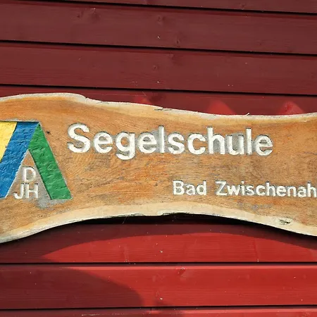 Jugendherberge Bad Zwischenahn אכסניה *